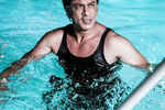 Shah Rukh Khan drops his pants when he hears ‘pack-up’